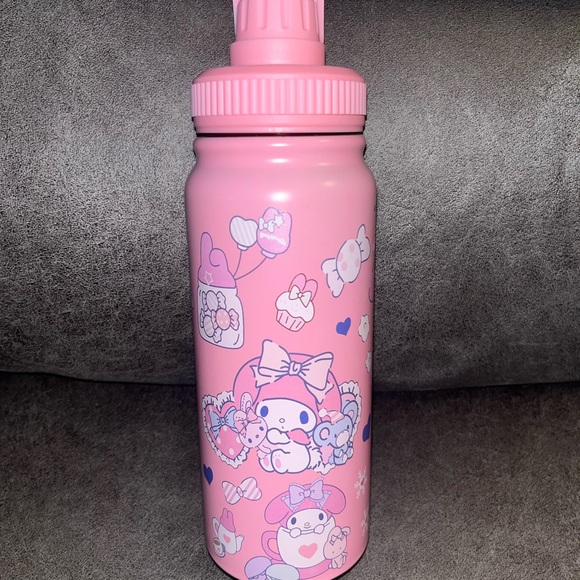 My Melody Water Bottle - Picture 3 of 4